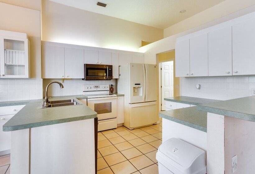 Port St Lucie Home ~ 3 Mi To Botanical Gardens!