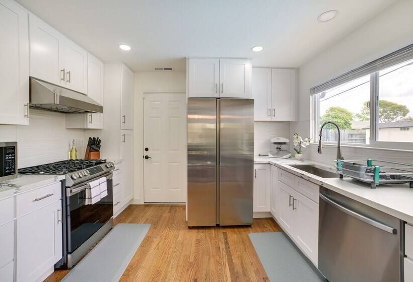 Salinas Home W/ Pool   Near Weathertech Raceway!