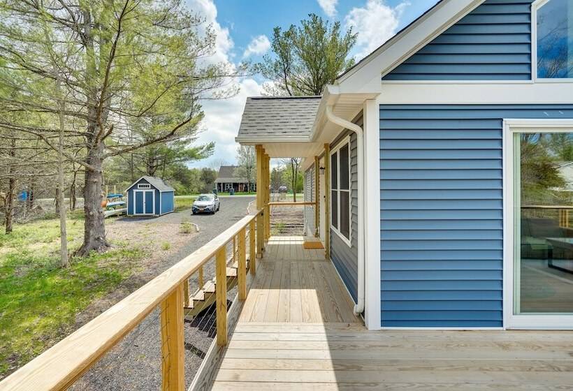 Sleepy Hollow Lake Home W/ Deck, Pool Access!