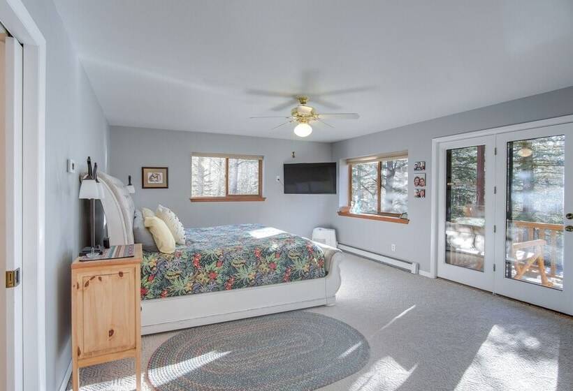 Spacious Nathrop Home W/ Fire Pit & On Site Creek!
