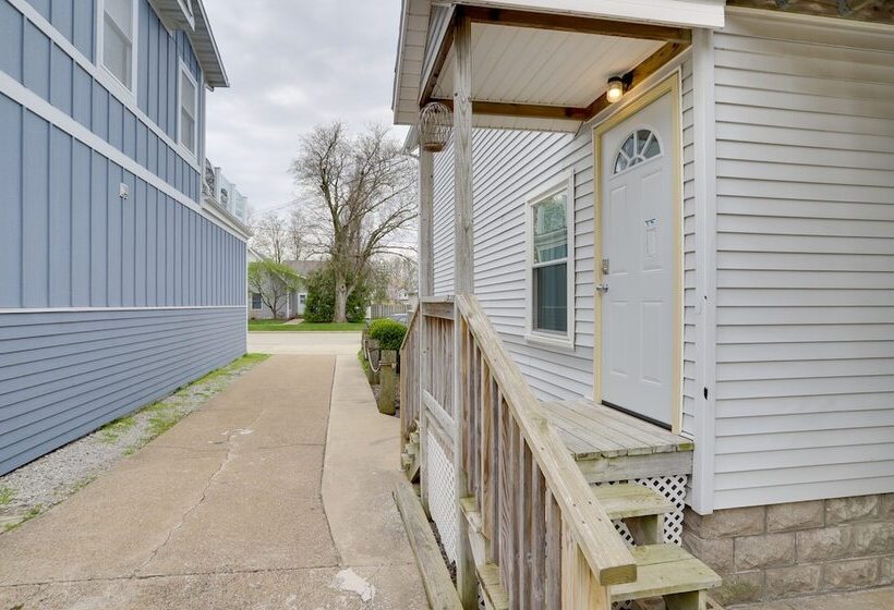Spacious South Haven Retreat Near Lake Michigan