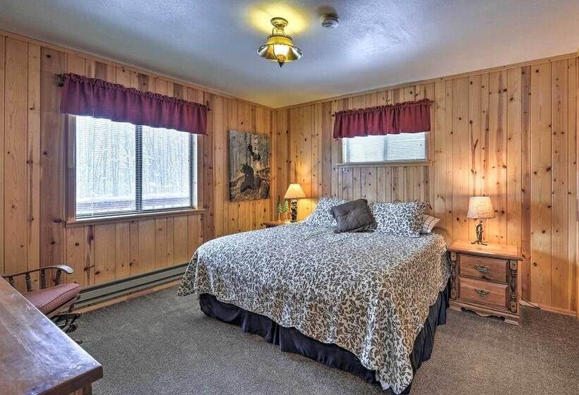 Star Valley Ranch Cabin Getaway: Hot Tub!