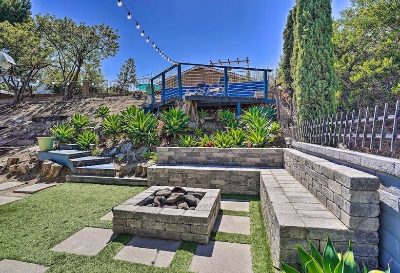 Sunny Orange County Abode W/ Fire Pit & Backyard!