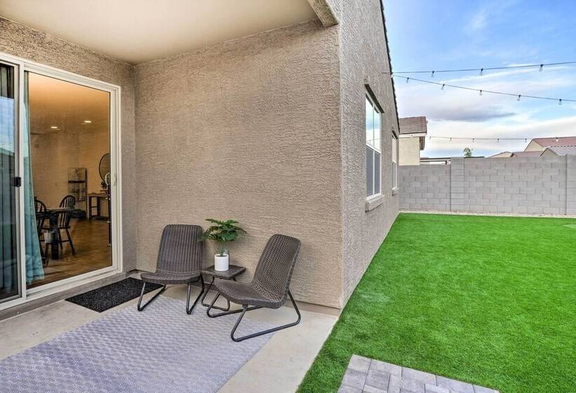 New Build Glendale Home W/ Hot Tub + Putting Green