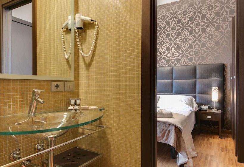 مسافرخانه Atmosfere Milano Marittima
