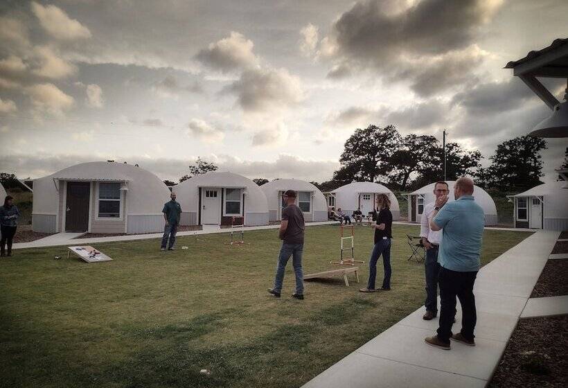 호텔 Country Dome Suites