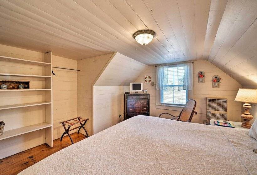 Lil Red Hen  Cottage In The Boone Area W/ Hot Tub