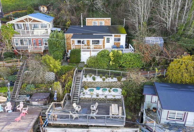 پانسیون Cedar And Sage