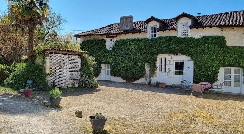 膳宿费 La Petite Clavelie Gîte Périgord Vert