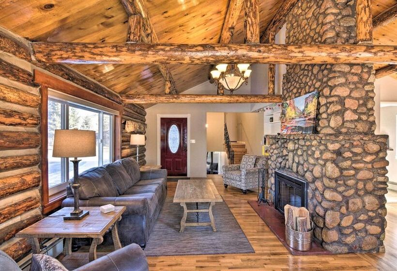 Downtown Buena Vista Cabin W/ Patio & Grill!