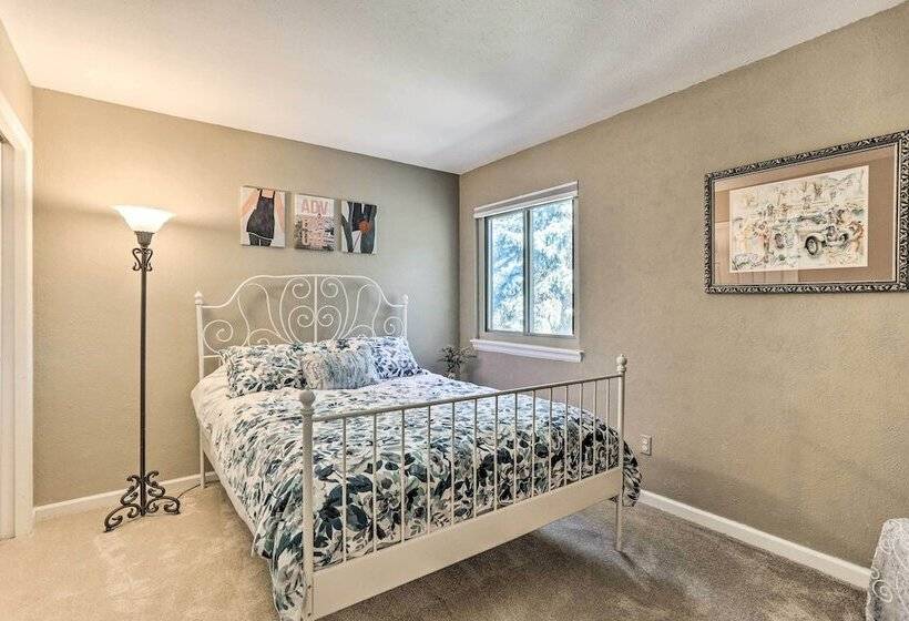 Home W/ Furnished Patio ~ 15 Mi To Dtwn Denver