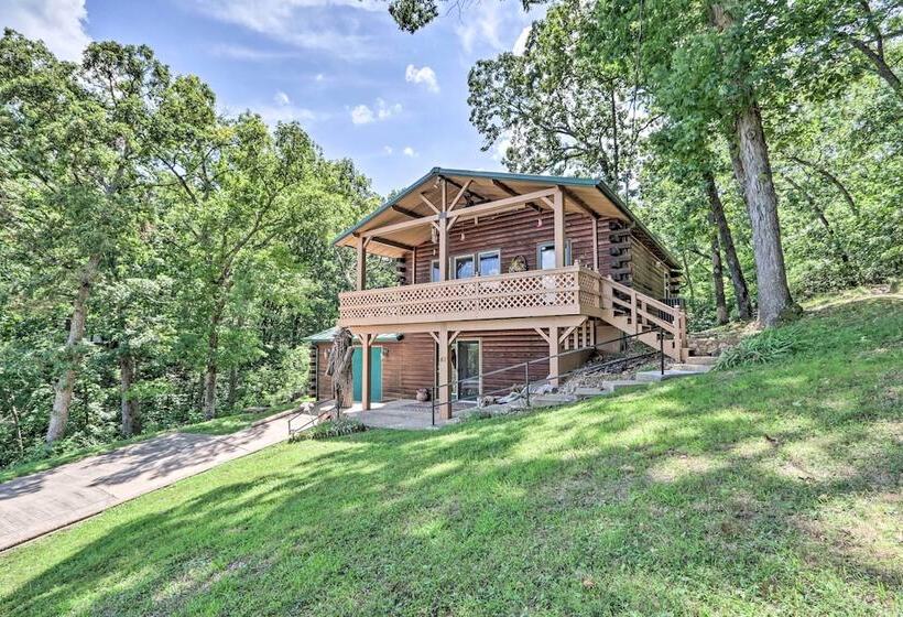 Lake Days & Bbq Fun: Climax Springs Retreat!