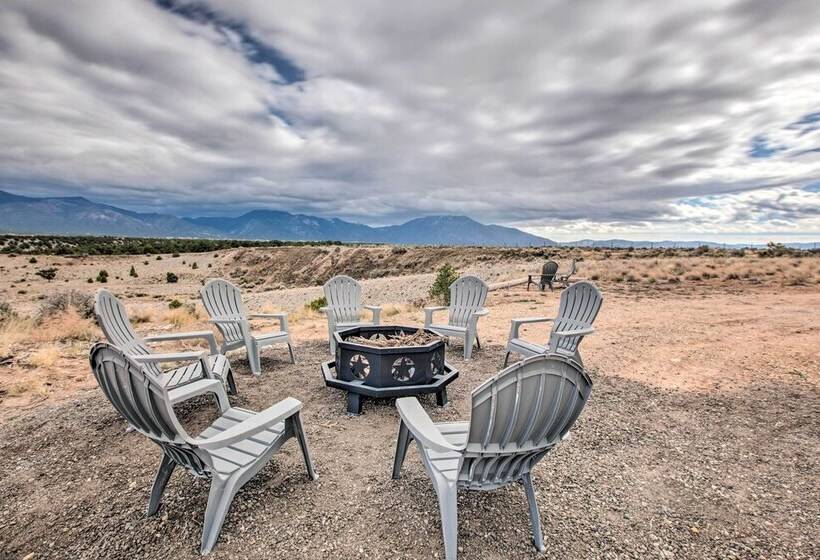 Family Friendly Desert Home ~ 10 Mi To Taos!
