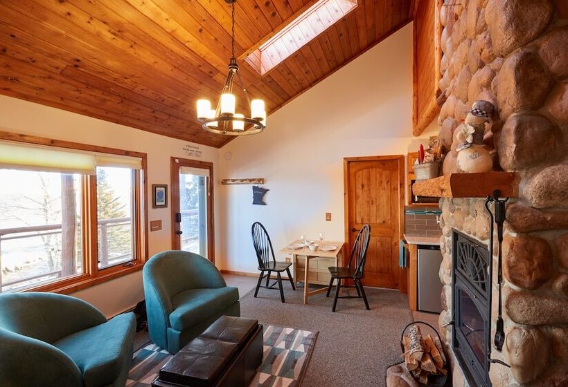 Heart Of Superior Lake Cabin: 15 Mi To Lutsen Mtn!