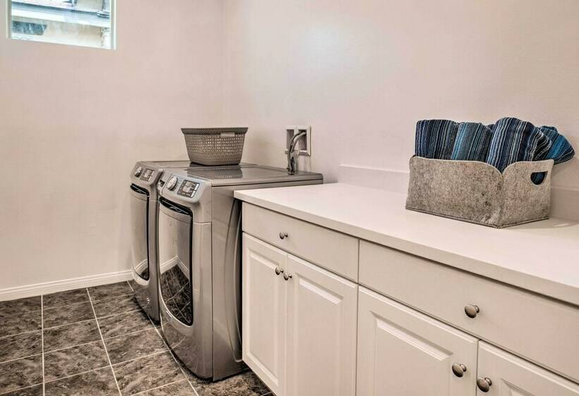 Idyllic Indio Oasis W/ Private Pool & Spa!