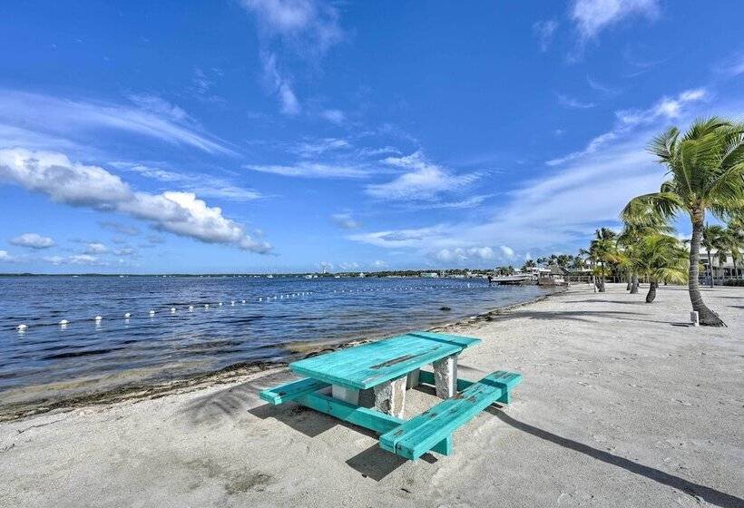 Key Largo Home W/ Dock & Private Beach Access