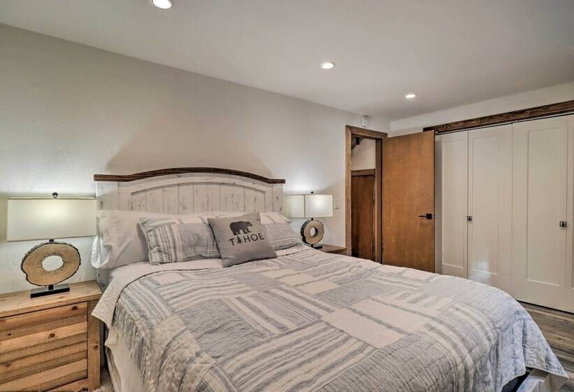 Incline Village Cabin W/ Patio: 2 Mi To Beach!