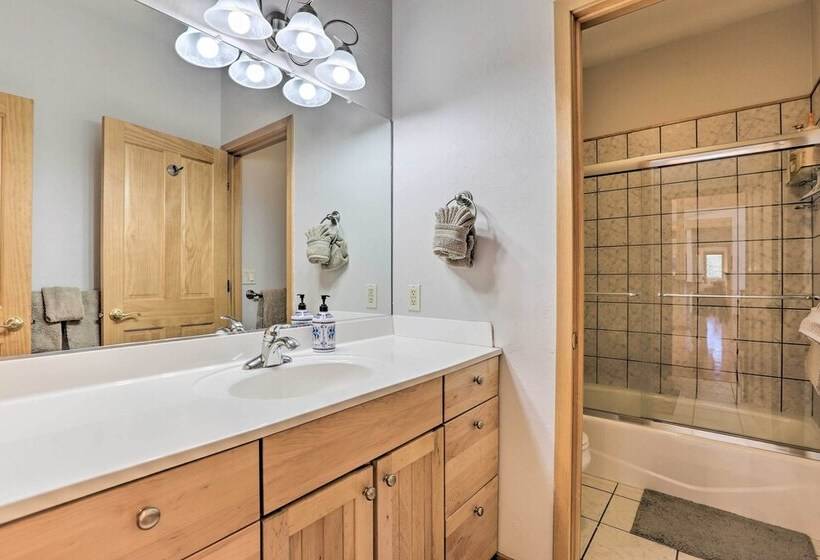 Ski + Bike: Home W/ Deck & Hot Tub In Granby!