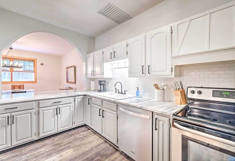 Quiet Long Pond Home On 1 Acre W/ Deck & Patio!