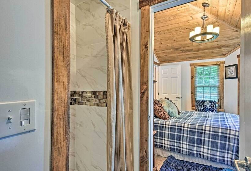 Renovated Highlands Cottage 3 Miles To Downtown!