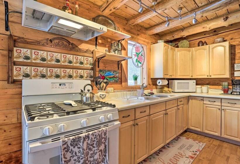 Snowshoe Cabin  W/ Gas Grill: Fish & Hike!