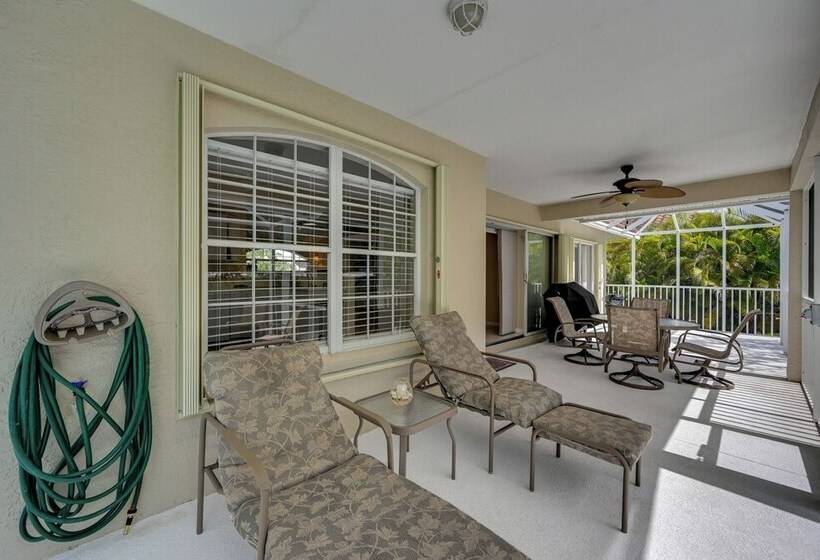 Sunny Marco Island House < 3 Blocks To Beach!