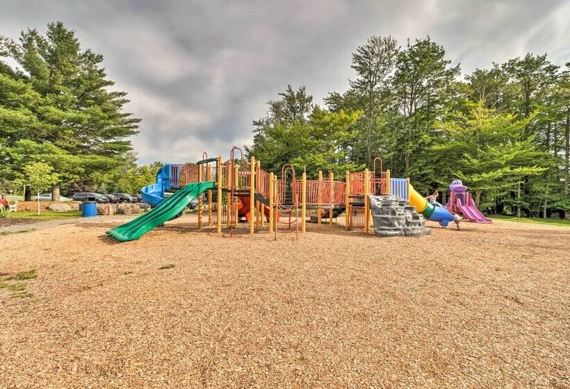 Tobyhanna Home W/ Game Room: 1 Mi To Lake Carobeth