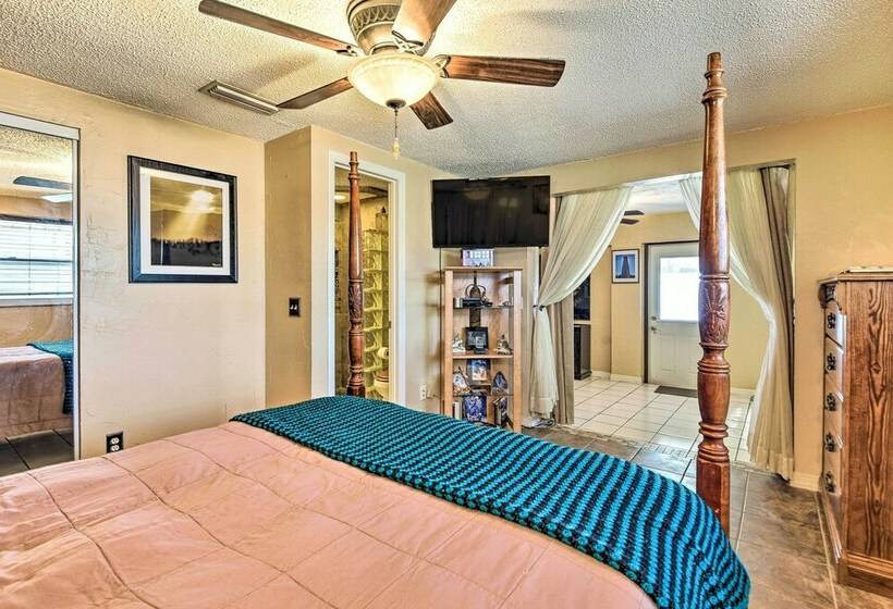 Unique Nokomis Home ~ 2 Mi To Beach Access!