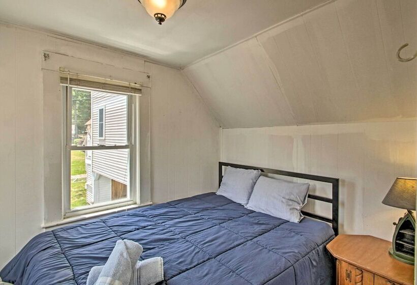 Bayside Weirs Beach Cottage < Half Mile To Pier!