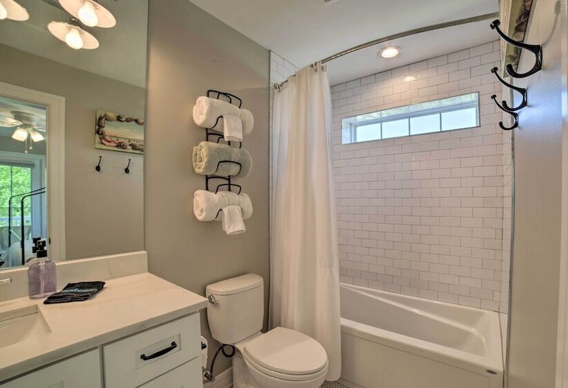 Bright & Airy Home: Chef S Kitchen & Pro Decor!