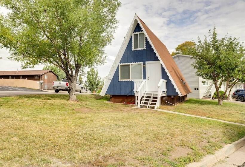 Charming Evanston A Frame: Dog Friendly!