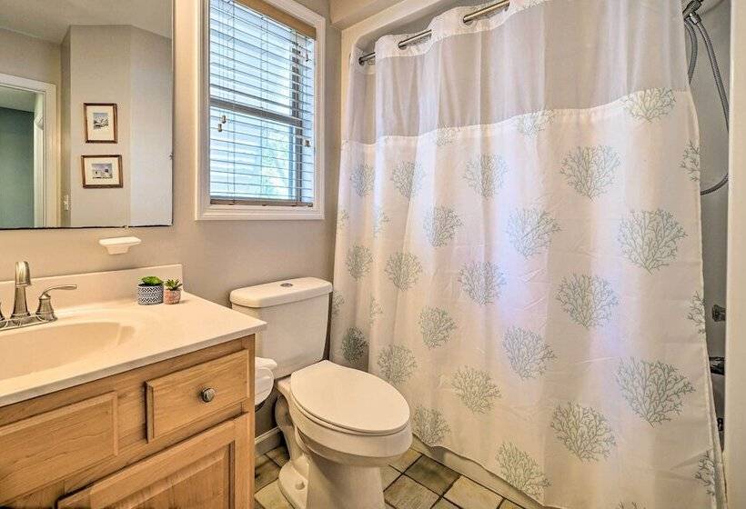 Coastal Hideaway ~ 1/2 Mi To Beach + Boardwalk!