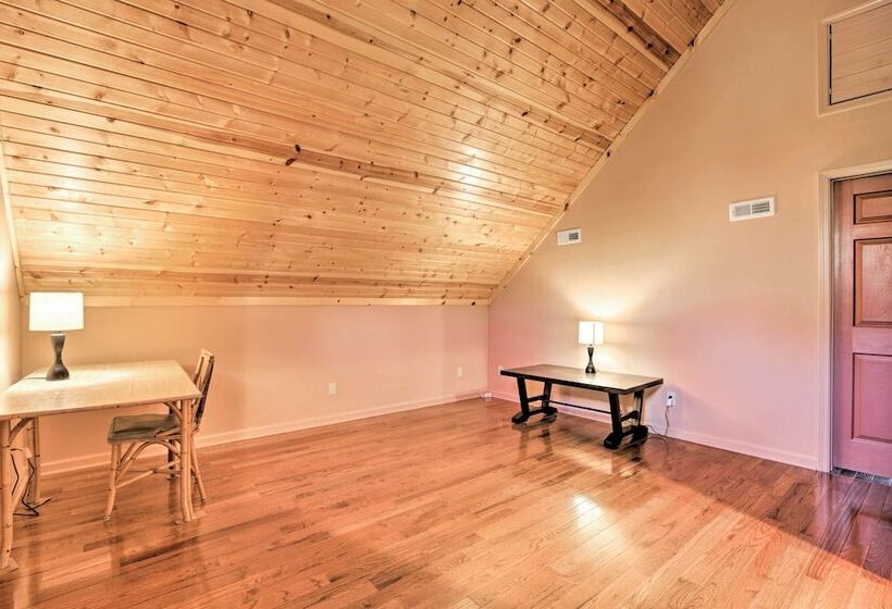 House W/deck, Fire Pit   15 Mins To Snowshoe!