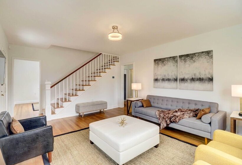 Modern Elkton Vacation Rental: Fire Pit & Grill!