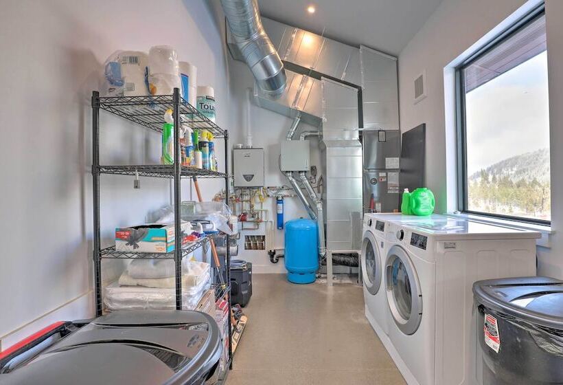 Modern Mountaintop Durango Ridge Retreat   Hot Tub