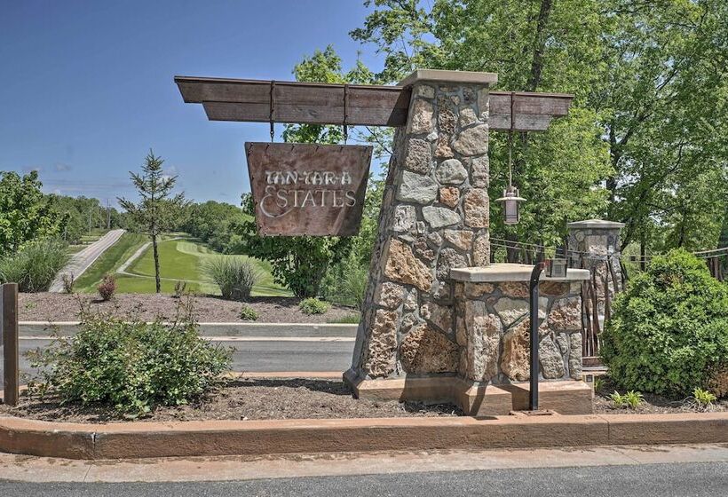 Osage Beach Home W/ Private Hot Tub: Near Lake!