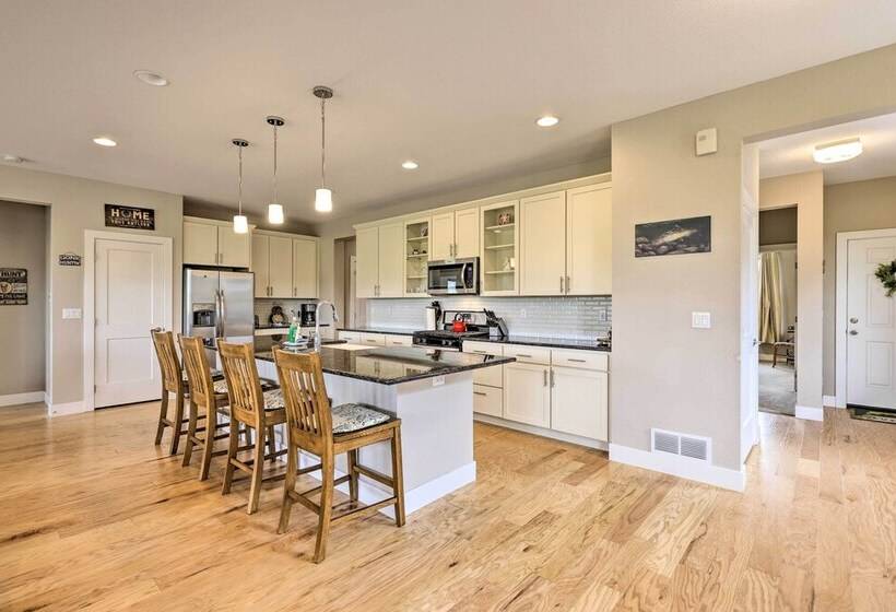 3 Mi To Granby Ranch: Home W/ Hot Tub & Mtn Views!