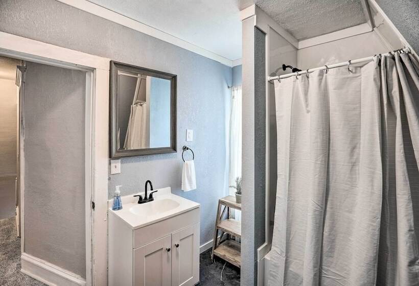 Sioux Falls Abode W/ Fire Pit   1 Mi To Dtwn!