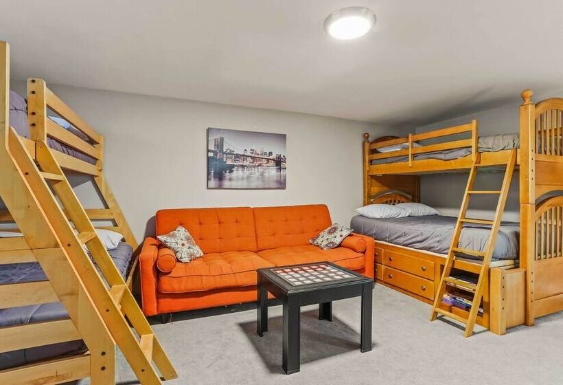 Spacious Family Home W/ Garage Game Room & Office!