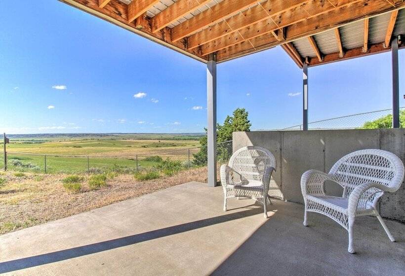 Sunny Big Timber Retreat W/ Spacious Deck!