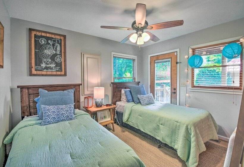 Waterfront Hayesville Home W/ Kayaks & River Views