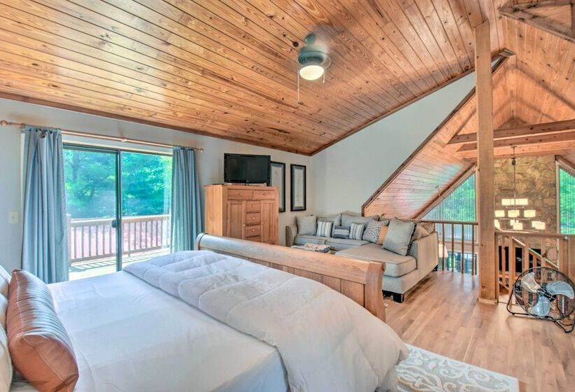 Waterfront Hayesville Home W/ Kayaks & River Views