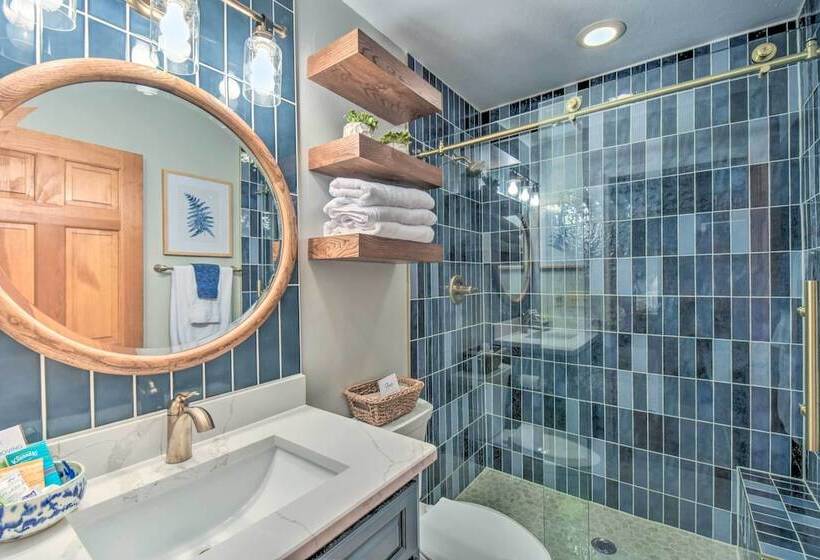 Waterfront Hayesville Home W/ Kayaks & River Views