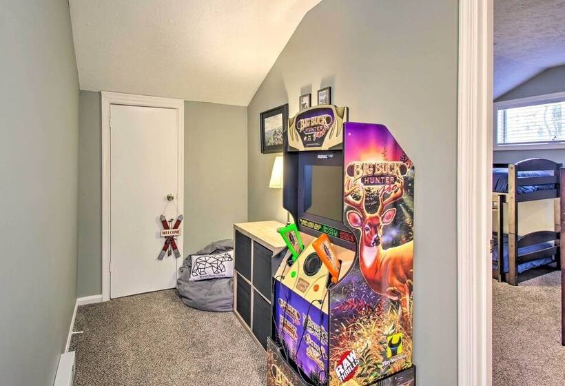 Wintergreen Resort Retreat   Walk To Slopes!