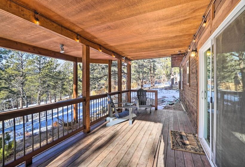 Bailey Getaway W/ Hot Tub & Game Room!