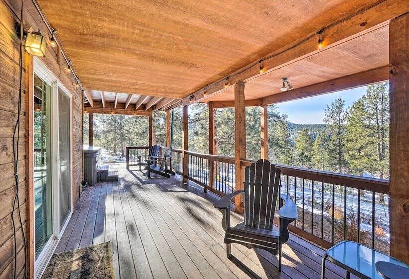 Bailey Getaway W/ Hot Tub & Game Room!