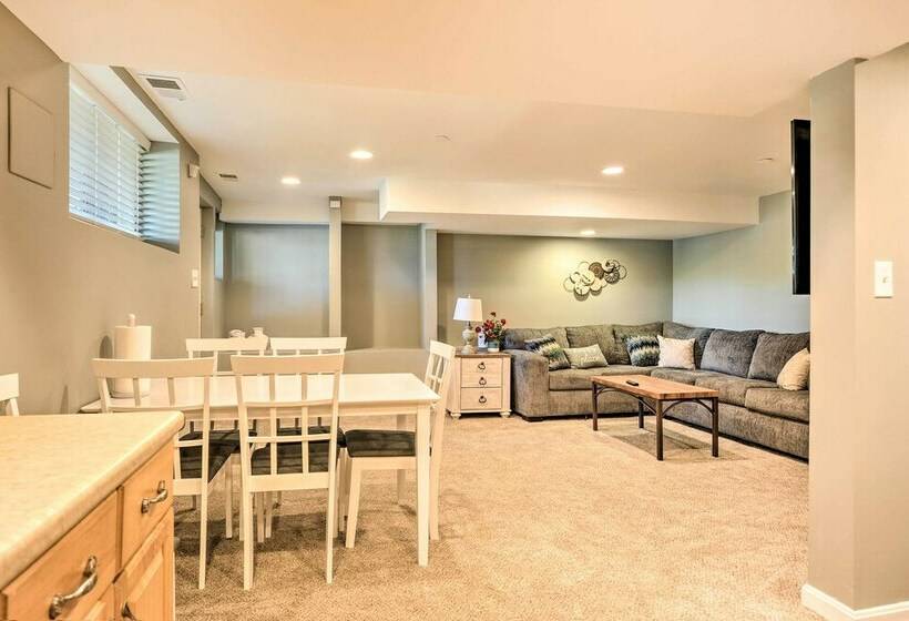 Cozy Lakeside Maryland Home   12 Mi To Dtwn!