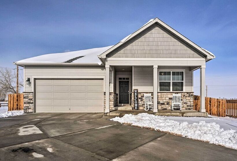Dreamy Windsor Home With Grill ~ 3 Miles To Lake!