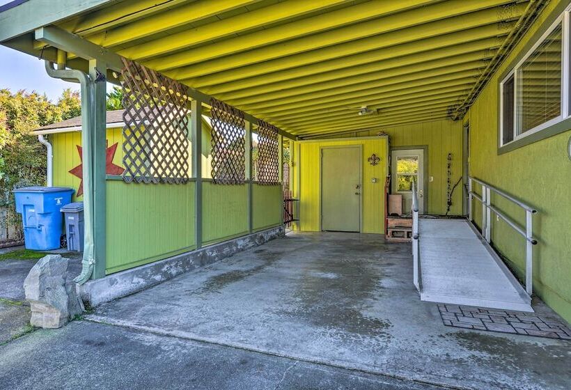 Pet Friendly Eureka Home ~ 6 Mi To Old Town!