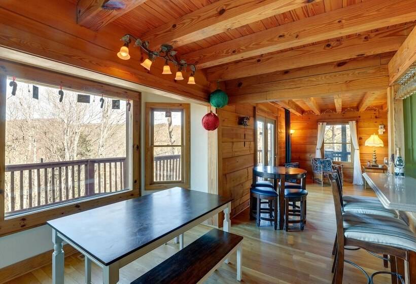 Hot Tub & Game Room: Powderhorn Mountain Cabin